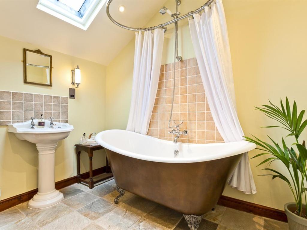 Waterwheel Guesthouse Ambleside Esterno foto